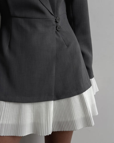 Blazerkleid mit Faltenrock