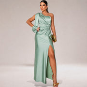 Marianne - Schickes Kleid mit asymmetrischem Schulterdesign – Hellgrün