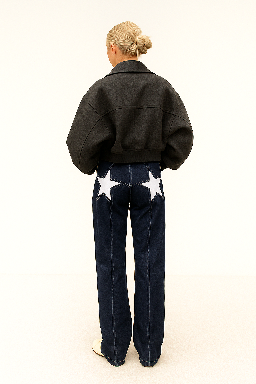 Ines Jeanshose mit Sternen-Applikation