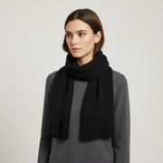 Langer Gestrickter Unisex Schal mit Rippenstruktur – Schwarz