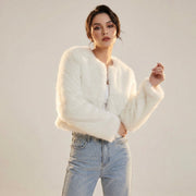 Daniela | Luxuriöse Cropped-Kunstpelz-Strickjacke – Weiß