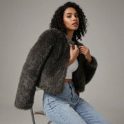 Daniela | Luxuriöse Cropped-Kunstpelz-Strickjacke – Schwarz