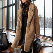 Damen Langer Teddy-Mantel aus Kunstfell mit Oversize-Schnitt und Schalkragen Nord Taschen – Camel