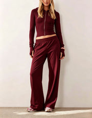Damen Zweiteiliges Loungewear-Set geripptes Crop-Kapuzenoberteil mit Reißverschluss und Daumenloch sowie weiter Jogginghose Nord Taschen – Weinrot