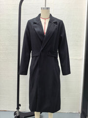 Damen Longline-Mantel mit Reverskragen und Pattentaschen-Detail Nord Taschen – Produktfoto