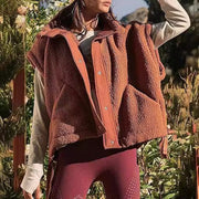 Damen Oversized Teddyweste mit Stehkragen, Druckknopfverschluss und Tunnelzug Nord Taschen – Dunkelbraun