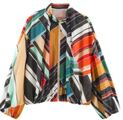 Damen Gestreifte Cropped Blousonjacke mit Stehkragen, Reißverschluss und Ballonärmeln Nord Taschen – Buntes Printmuster