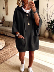 Damen Oversize Hoodie-Kleid mit Kängurutaschen und halblangen Ärmeln Nord Taschen – Schwarz