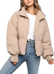 Damen Gesteppte Kurzjacke mit Stehkragen, wattierter Füllung und elastischen Bündchen Nord Taschen – Khaki