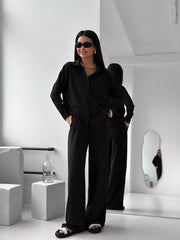 Damen Zweiteiliges Lounge-Set Oversize-Bluse mit Brusttasche und weiter Palazzo-Hose Nord Taschen – Schwarz
