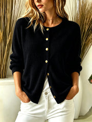 Damen Kuscheliger Strickcardigan mit Rundhalsausschnitt und goldenen Zierknöpfen Nord Taschen – Schwarz