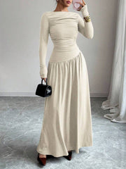 Damen Maxikleid mit gerafftem Oberteil, tailliertem Bund und Langarm Nord Taschen – Cremeweiß