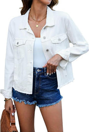 Damen Kurz geschnittene Denim-Jacke mit fransigem Saum und Brusttaschen Nord Taschen – Weiß