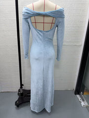 Damen Langes Samtabendkleid mit Carmenausschnitt und tiefem Rückenausschnitt Nord Taschen – Keine Farbangabe