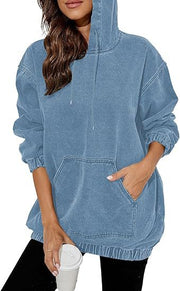 Damen Oversize Kapuzenpullover aus verwaschenem Jeansstoff mit Kängurutasche Nord Taschen – Hellblau