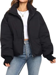 Damen Gesteppte Kurzjacke mit Stehkragen, wattierter Füllung und elastischen Bündchen Nord Taschen – Schwarz