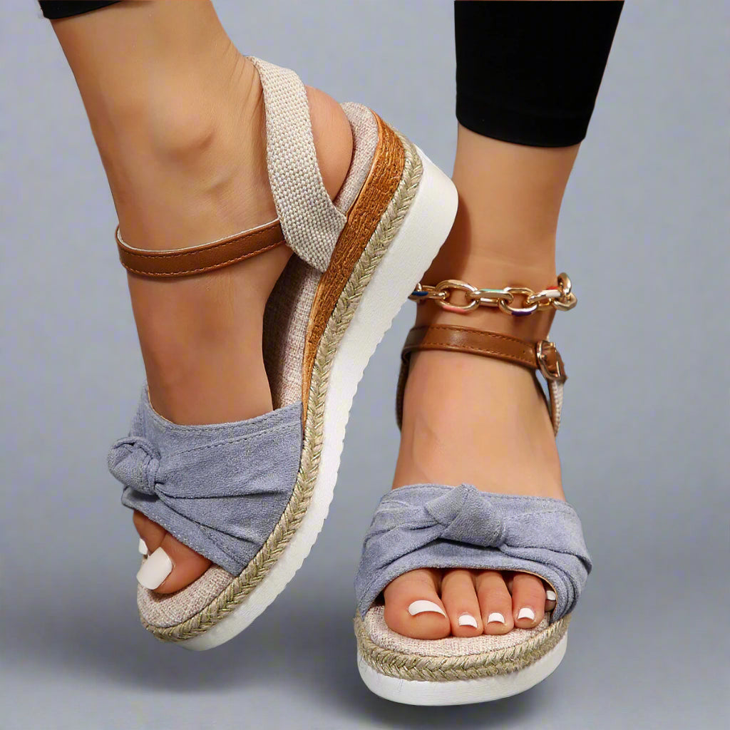 Regina | Einzigartige Sommer Sandalen