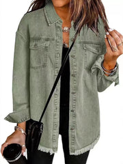 Damen Oversize Jeanshemdjacke mit Fransensaum Nord Taschen – Olivgrün
