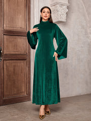 Damen Maxikleid aus Samt mit Stehkragen und Glockenärmeln Nord Taschen – Dunkelgrün