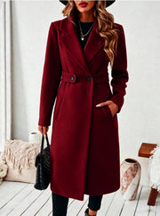 Damen Longline-Mantel mit Reverskragen und Pattentaschen-Detail Nord Taschen – Weinrot