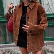 Damen Velourslederjacke mit weitem Schnitt, Hemdkragen und aufgesetzten Taschen Nord Taschen – Kaffeebraun