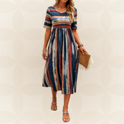 Amékie | Gestreiftes Midikleid mit schmeichelnder Taille – Mehrfarbig