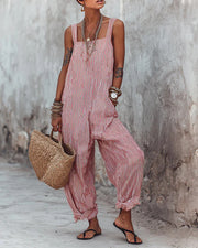 Noella - Leichter gestreifter Jumpsuit – Rot
