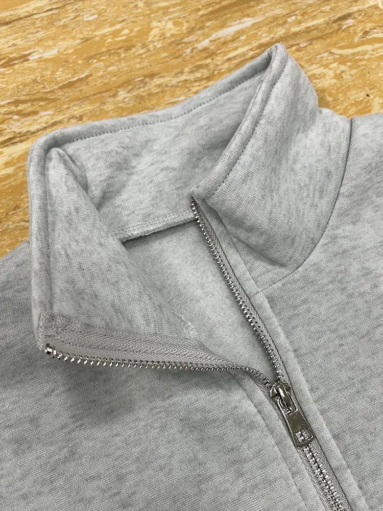 Avery | Schlankes Sweatshirt mit halbem Reißverschluss