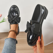 Wisterique - Hochglänzender Plateau-Slipper – Schwarz