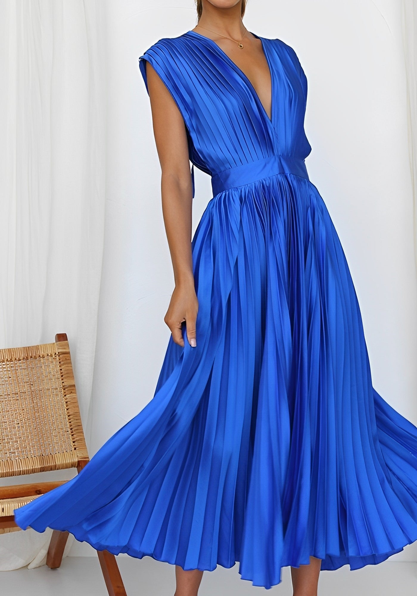 Isolde - Elegantes plissiertes Maxikleid