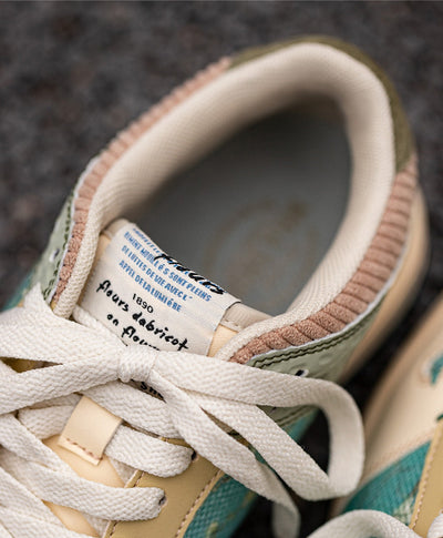 Stilvolle Damen & Herren Kunst-Sneakers mit Mandelblüten-Print – Arta