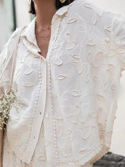 Zweiteiliges Set mit Stickerei | Oversized Bluse & Weite Hose | Luftig und Elegant