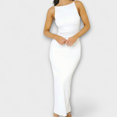 Schickes ärmelloses gerafftes langes Kleid