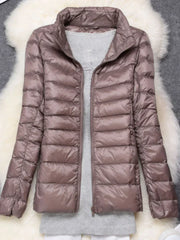 Ultraleichte Daunenjacke Avellé – Khaki Ständer