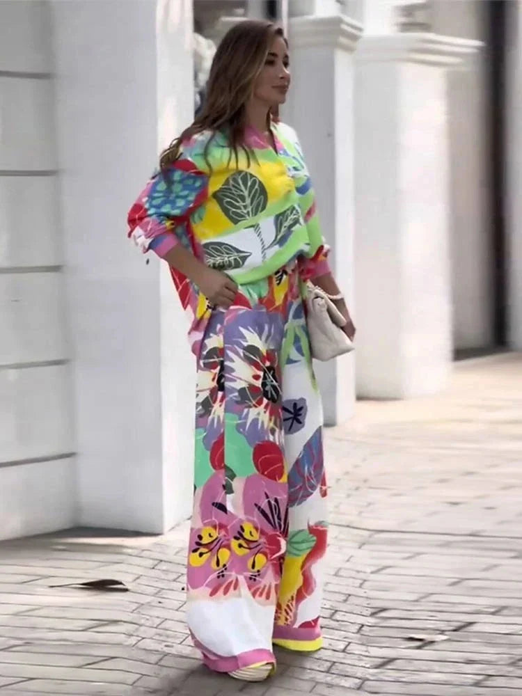 Zweiteiler mit abstraktem Print | Farbenfroh & Lässig | Sommerlicher Statement-Look