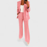 Estevia - Taillierter Hosenanzug mit Ein-Knopf-Blazer – Rosa