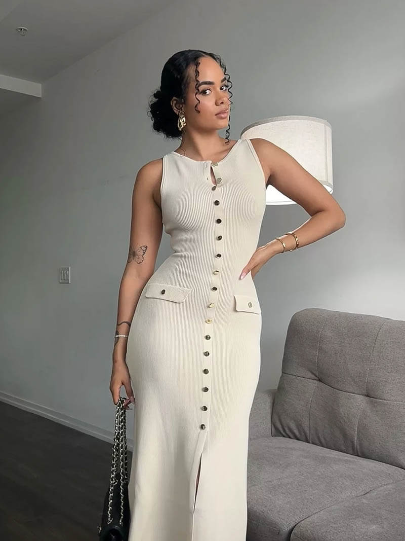 Strickkleid mit Knopfleiste | Ärmellos | Figurbetonte Silhouette