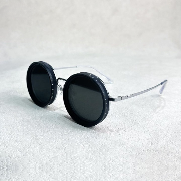 Handgefertigte Sonnenbrille mit Verstellbarer Linsendämpfung und UV-Filter - OptiShade™ Pro ND9