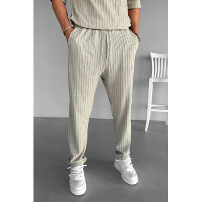 TIAMO | LOCKER SITZENDE STRUKTURIERTE HOSE