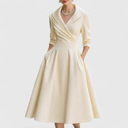 Vielseitiges Midikleid mit V-Ausschnitt für moderne Frauen – Beige