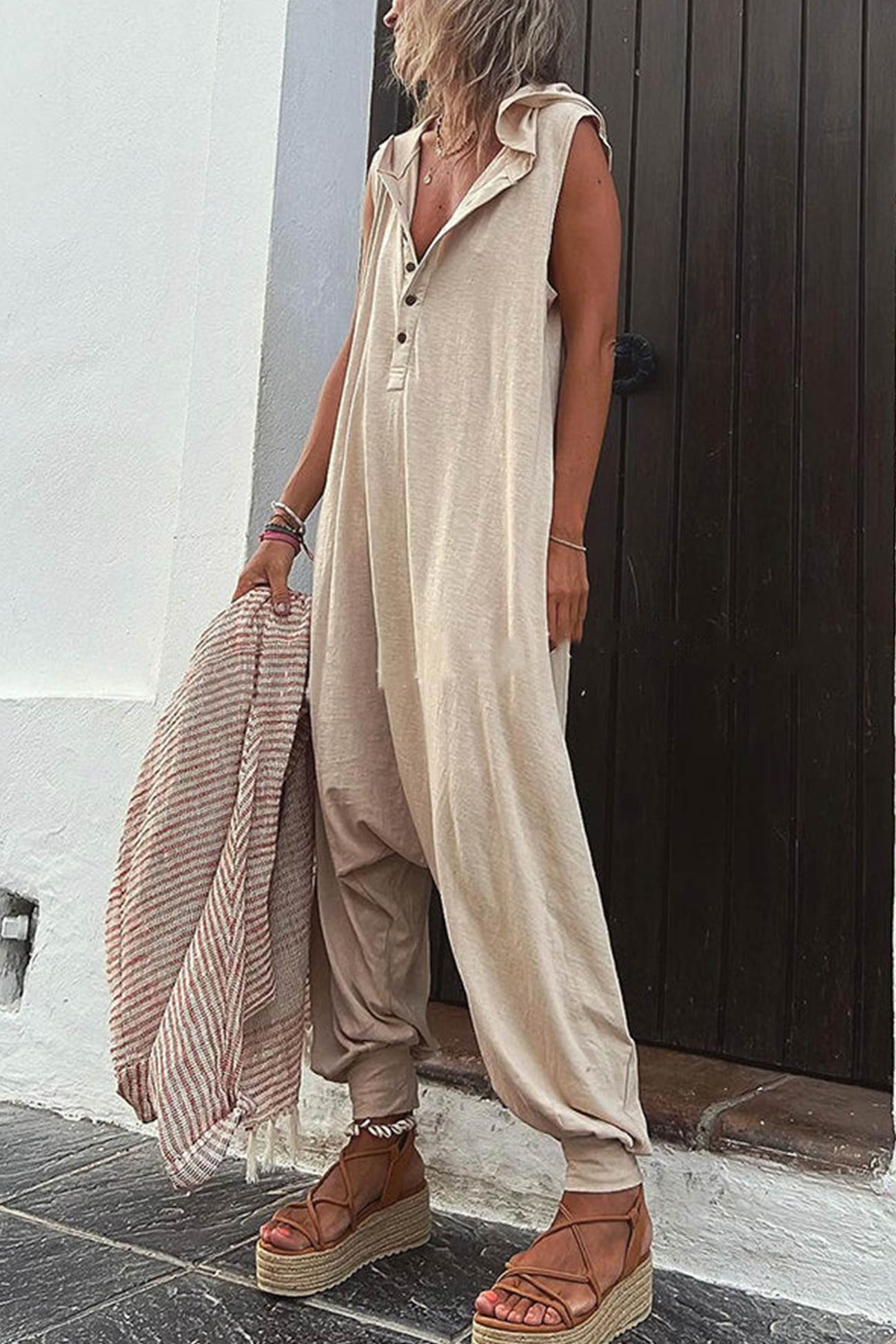 Damen Ärmelloser Boho-Jumpsuit mit Knopfleiste