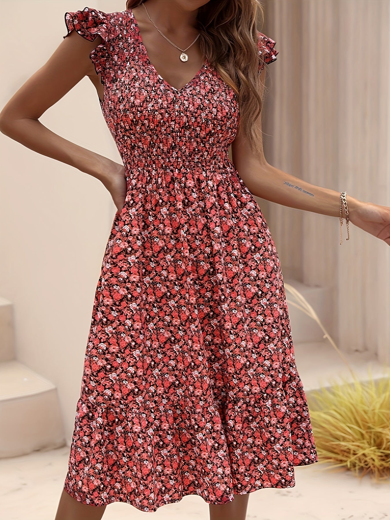 Rougefarbenes blumen midikleid - Vanessa