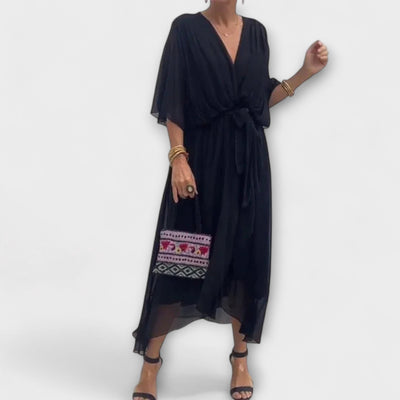 Amoura - Chiffonkleid mit V-Ausschnitt