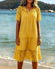 Hannelisse - Luftiges Sommerkleid mit Spitzenbesatz – Gelb