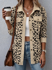 Miressia - Strickjacke mit Animal-Print und Knopfleiste – Aprikose
