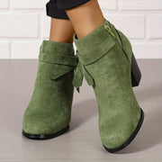 Heloise | Damen Stiefeletten mit Blockabsatz und Rückenschleifendetail – Grün