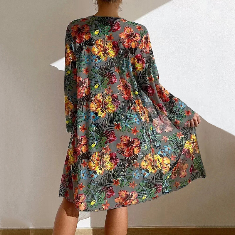 Tropisches Bikini-Set mit Cover-Up für Damen