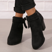 Gerda | Damen Stiefelette mit Schleife und Blockabsatz – Schwarz