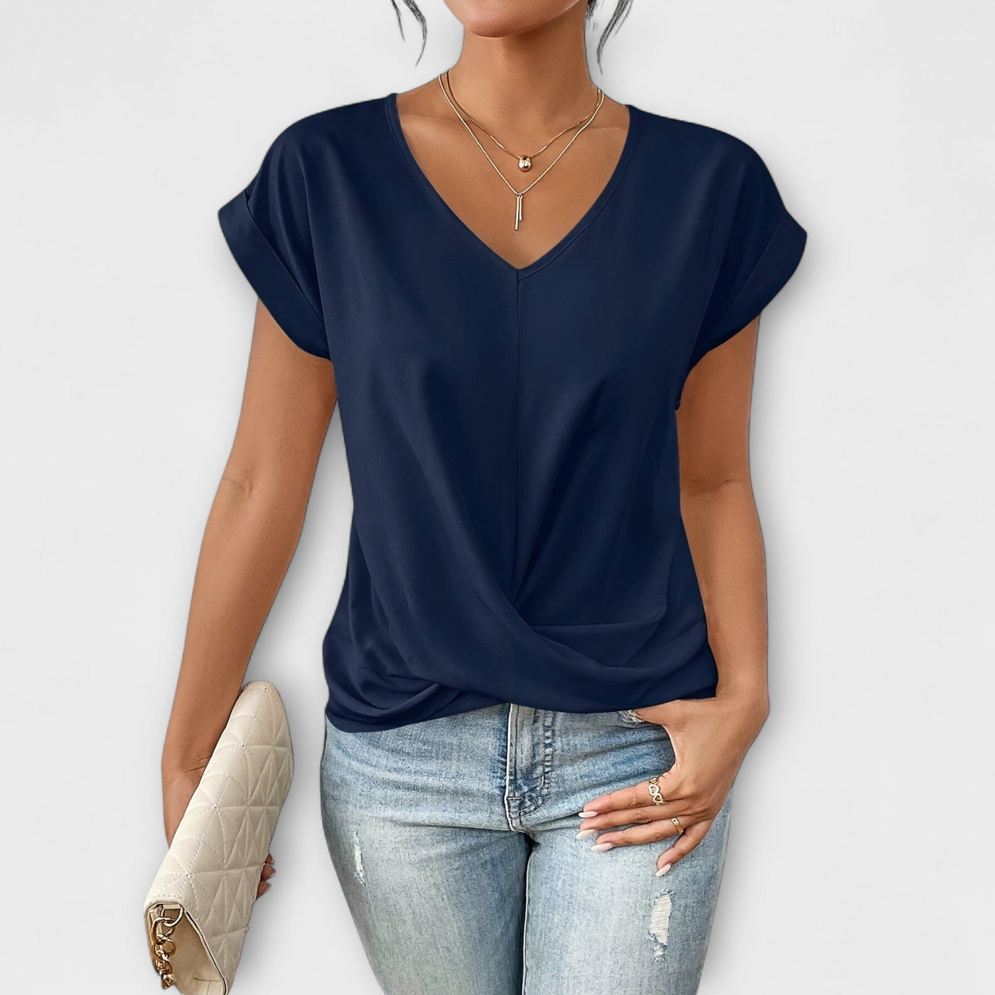 Eloise - V-Ausschnitt Top mit Knopfdetail