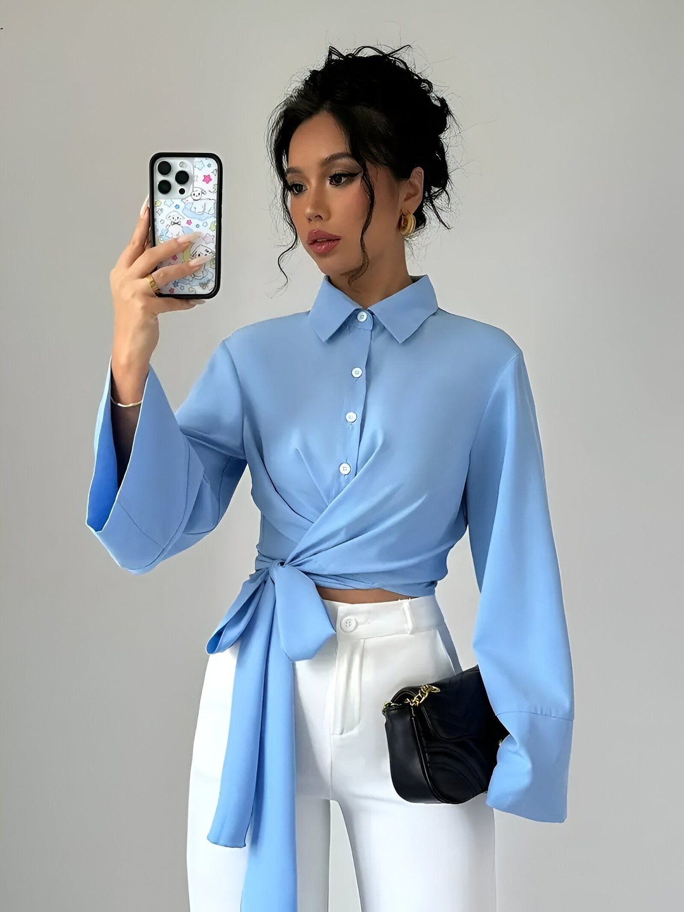 Nastasia | Trendiges Crop-Top mit Schleife und Glockenärmeln